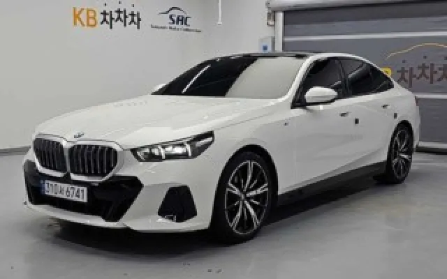 인천중고차매입사이트 5시리즈 (G60) 530i xDrive 매물 사진 11 - 2025/06 37,714km